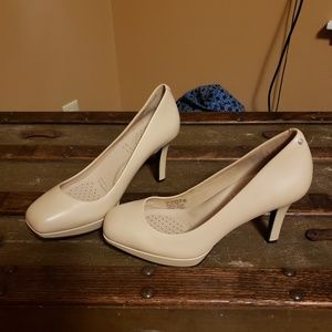 Nude platform Rockport